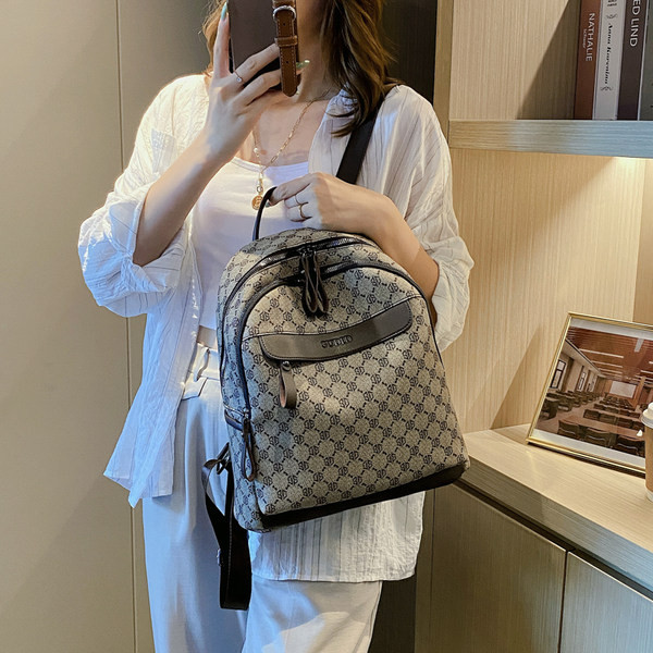 Ikdienas daudznodalījumu mugursoma sievietēm