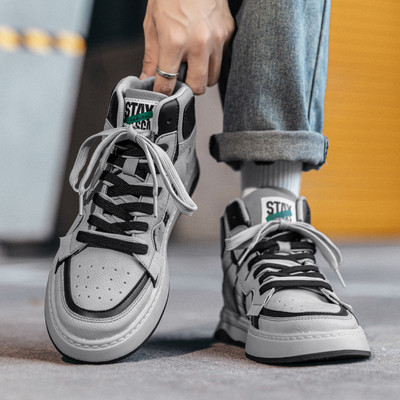 Vīriešu augstas augšdaļas ādas kedas ar plakanu zoli un šņorēm