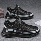 Férfi tornacipő légkamrával és fűzős új modell