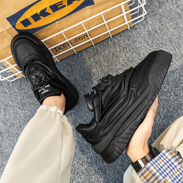 Nahast meeste tossud 6 cm kõrge talla ja paeltega