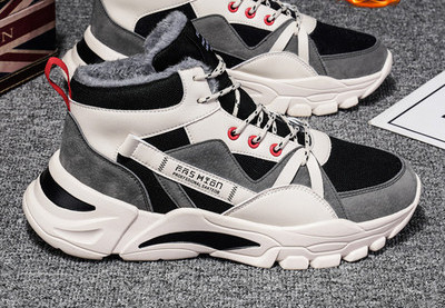 Vīriešu kedas ar augstu augšdaļu ar biezu oderi un mežģīnēm