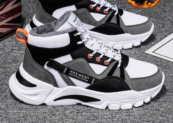 Vīriešu kedas ar augstu augšdaļu ar biezu oderi un mežģīnēm