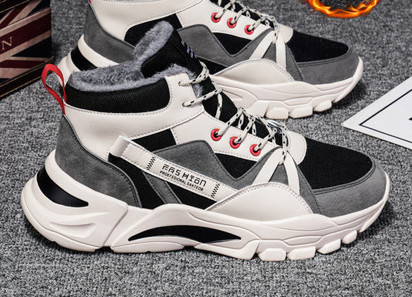 Vīriešu kedas ar augstu augšdaļu ar biezu oderi un mežģīnēm