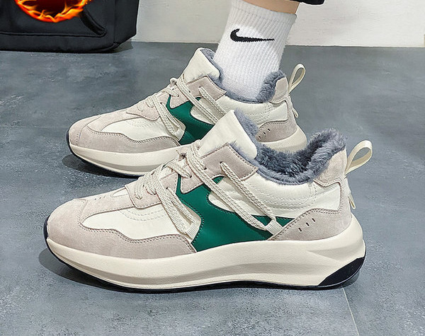 Ikdienas vīriešu kedas ar dūnu oderi un raupju zoli