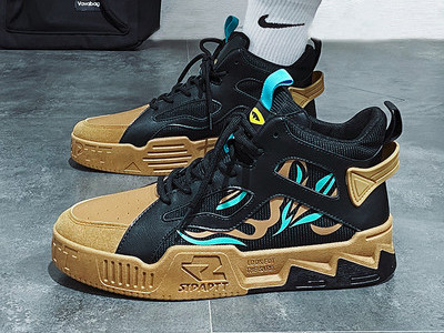 Мъжки кецове с принт