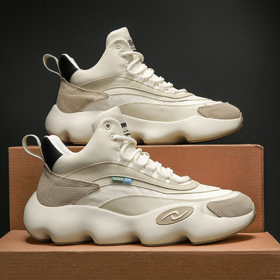 Jauna modeļa vīriešu čības ar rupju zoli