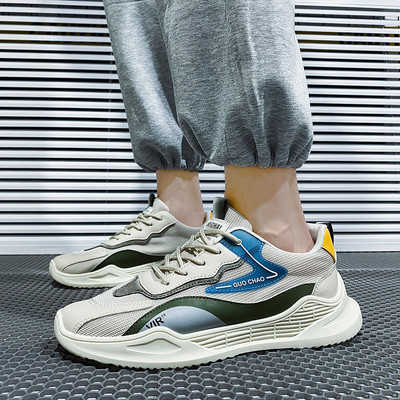 Νέο μοντέλο ανδρικών αθλητικών sneakers με κορδόνια