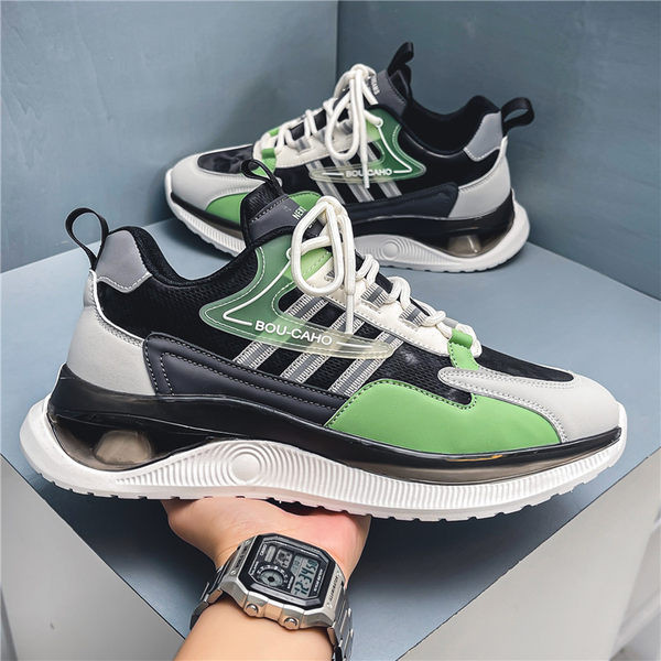 Sportiskas vīriešu kedas ar gaisa kameru un uzrakstu