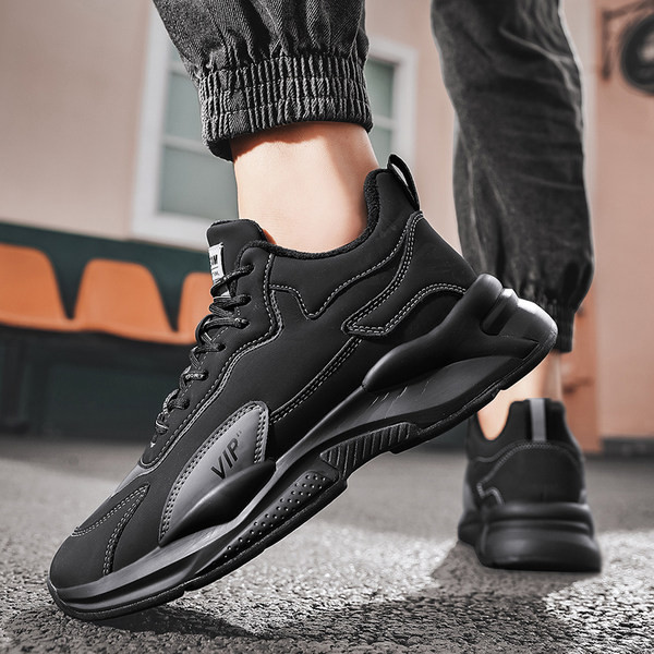 Ежедневни мъжки маратонки с емблема -два модела