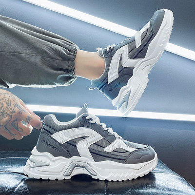 Öko bőrből készült férfi tornacipő magas talppal és fűzővel