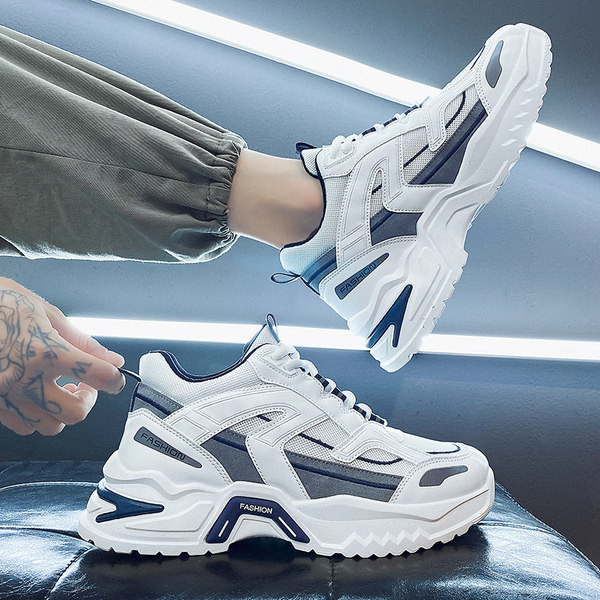 Öko bőrből készült férfi tornacipő magas talppal és fűzővel