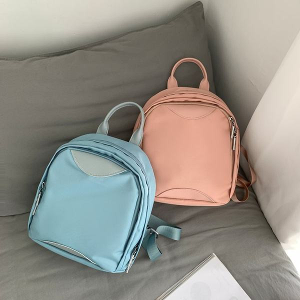 Καθαρό μοντέλο γυναικείο υφασμάτινο σακίδιο πλάτης