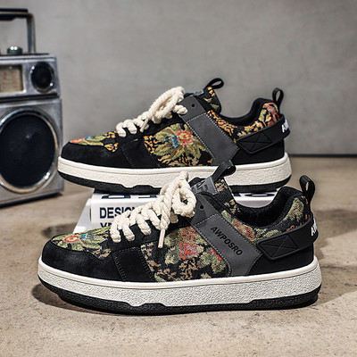 Férfi tornacipő virágmintával és béléssel