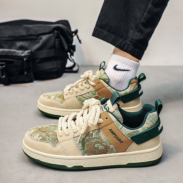 Férfi tornacipő virágmintával és béléssel