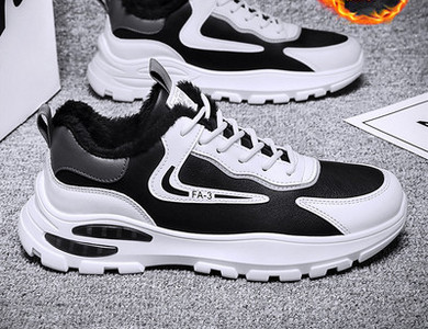 Vīriešu sporta kedas no eko ādas ar augstu zoli