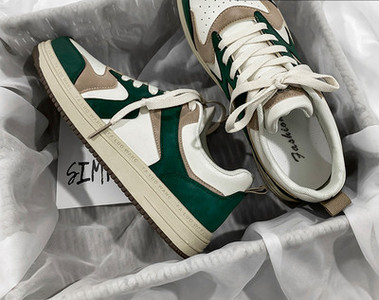 Vīriešu elpojošas kedas vairākās krāsās