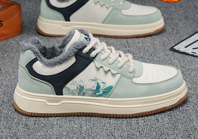 Vīriešu elpojošas kedas vairākās krāsās