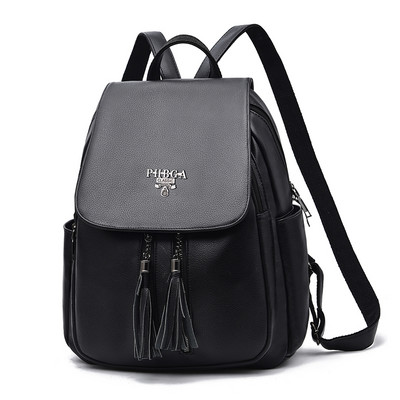 Casual γυναικείο δερμάτινο σακίδιο πλάτης με μεταλλική διακόσμηση