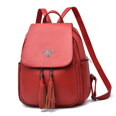 Casual γυναικείο δερμάτινο σακίδιο πλάτης με μεταλλική διακόσμηση