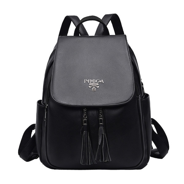 Casual γυναικείο δερμάτινο σακίδιο πλάτης με μεταλλική διακόσμηση