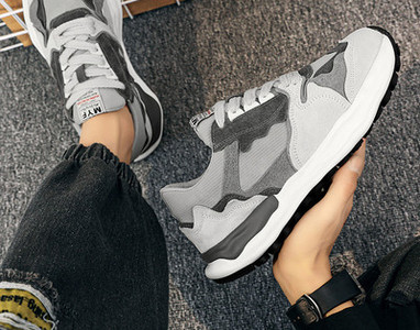 Casual sneakers σε διάφορα χρώματα