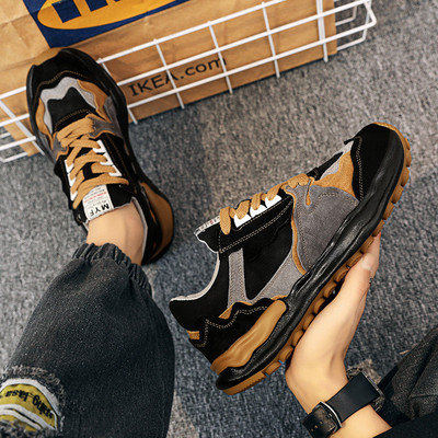 Casual sneakers σε διάφορα χρώματα