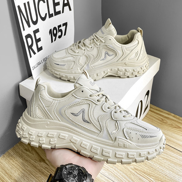 Férfi tornacipő több modell öko bőrből, durva talppal