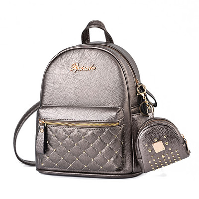 Moderan ženski ruksak na metalne karove