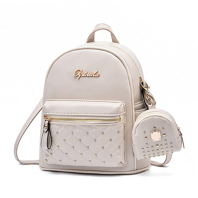 Moderan ženski ruksak na metalne karove