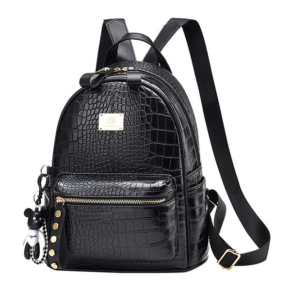 Γυναικείο σακίδιο πλάτης από οικολογικό δέρμα με μεταλλικό στοιχείο