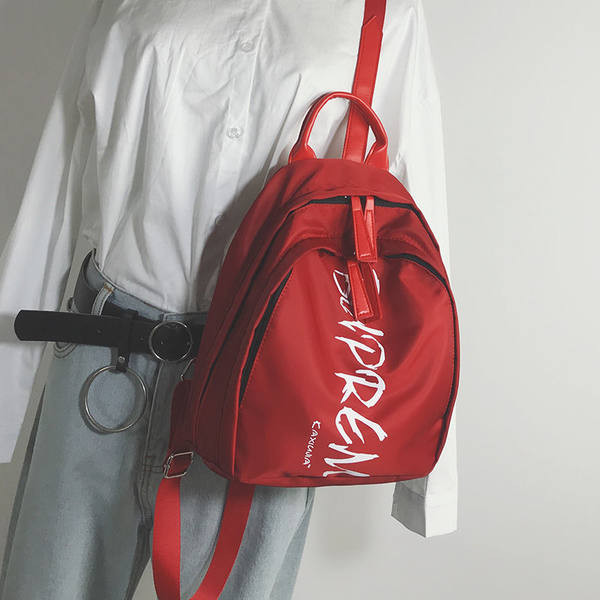 Alkalmi női hátizsák nyomtatott felirattal