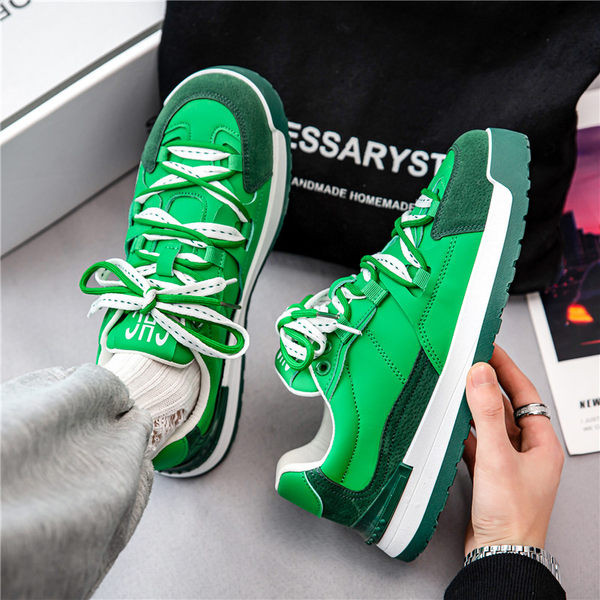 Vīriešu eko ādas kedas ar šņorēm un plakanu zoli noapaļotu modeli