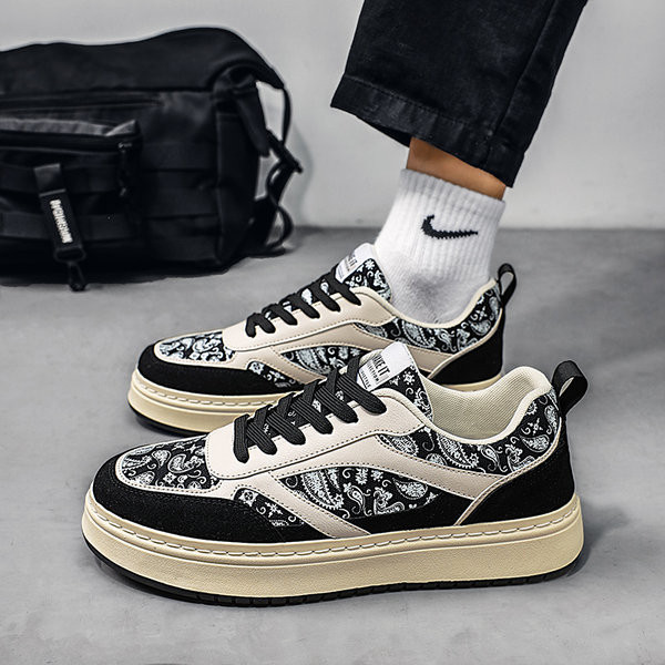 Muške tenisice - s printom i vezicama