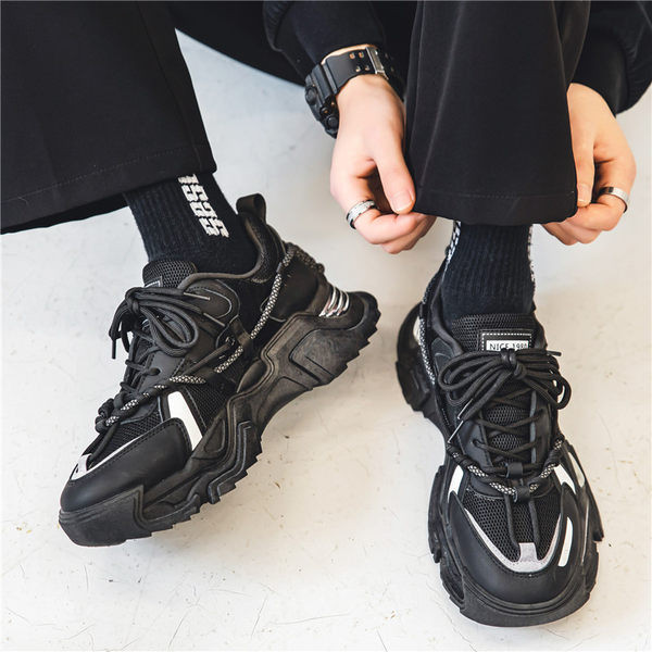 Eko bőrből készült alkalmi tornacipő durva talppal