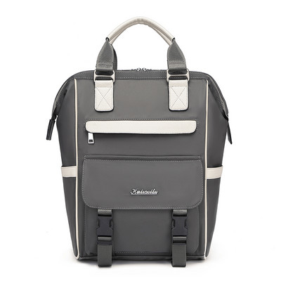 Lezser, több zsebes női hátizsák