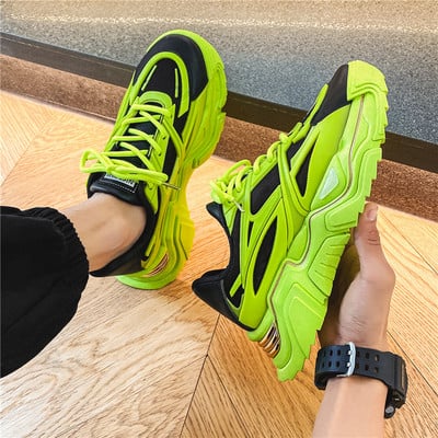 Vīriešu sporta kedas ar oderi un šņorēm