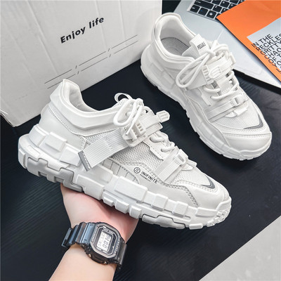 Ανδρικά αθλητικά sneakers με κορδόνια, δύο μοντέλα κατάλληλα για την καθημερινότητα