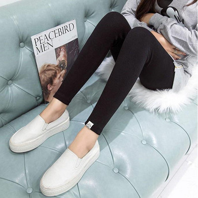 Ikdienas legingi ar augstu vidukli grūtniecēm