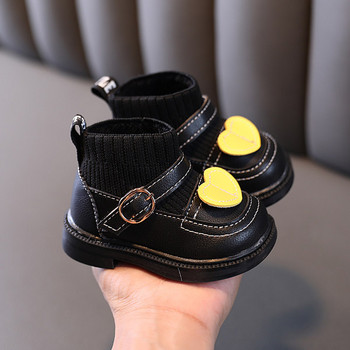 Μοντέρνα παιδικά δερμάτινα παπούτσια για κορίτσια