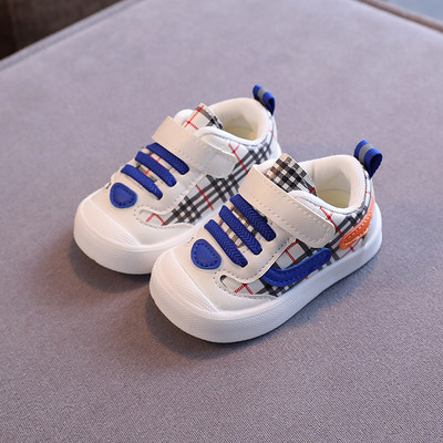 Bērnu apavi ar šņorēm