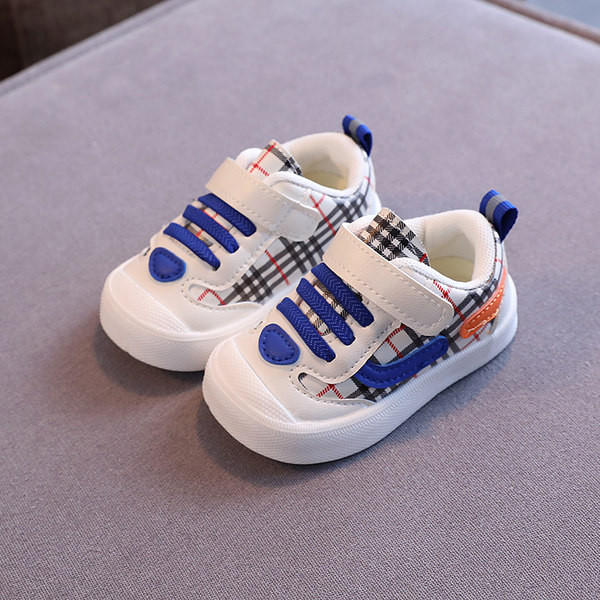 Bērnu apavi ar šņorēm