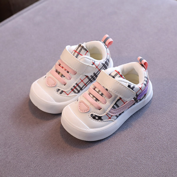 Bērnu apavi ar šņorēm