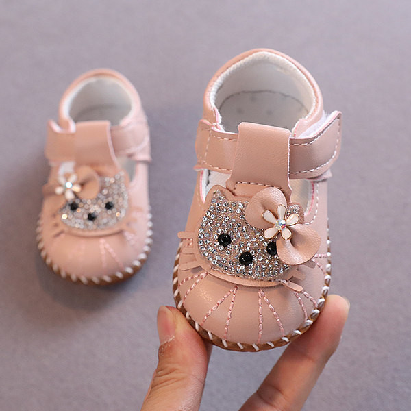 Βρεφικά παπούτσια για κορίτσια με διακοσμητικές πέτρες και μπαλώματα velcro