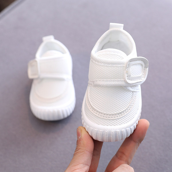 Βρεφικά αντιολισθητικά παπούτσια με velcro κούμπωμα