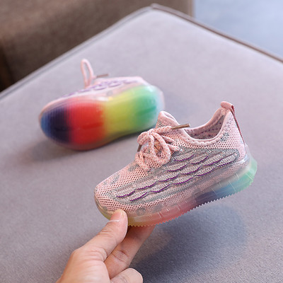 Bērnu kedas ar sietu un šņorēm