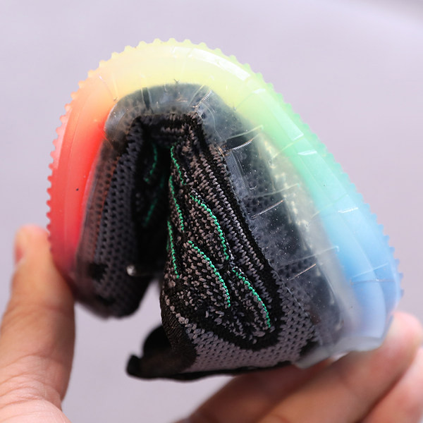 Bērnu kedas ar sietu un šņorēm