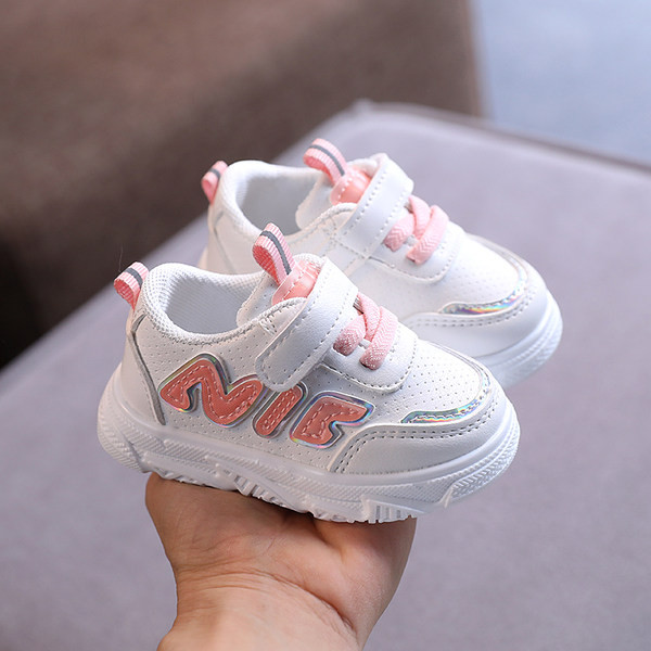 Ādas bērnu kedas ar šņorēm un velcro uzlīmēm