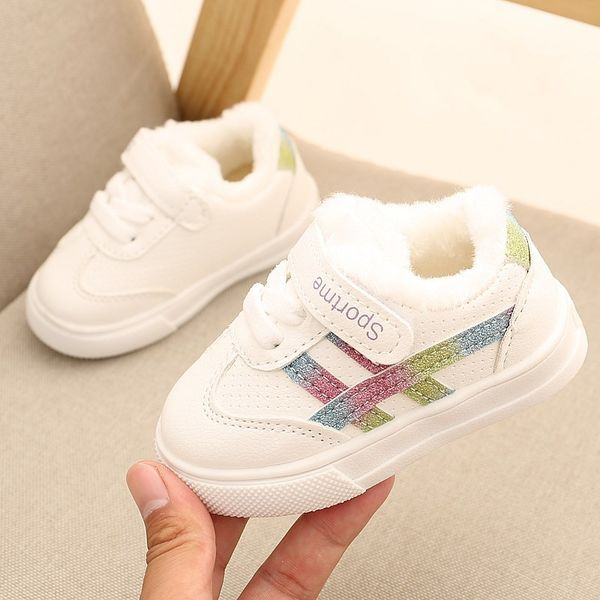 Zimske cipele za bebe od eko kože sa čičak zakrpama i natpisom