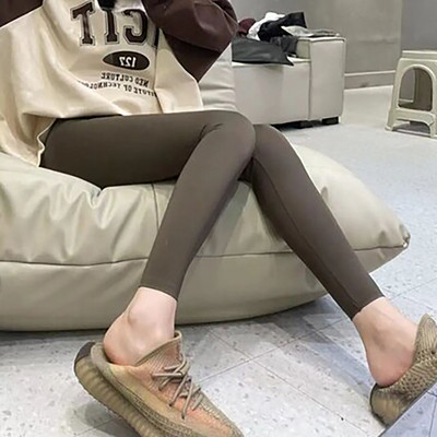 Ikdienas legingi ar augstu jostasvietu grūtniecēm