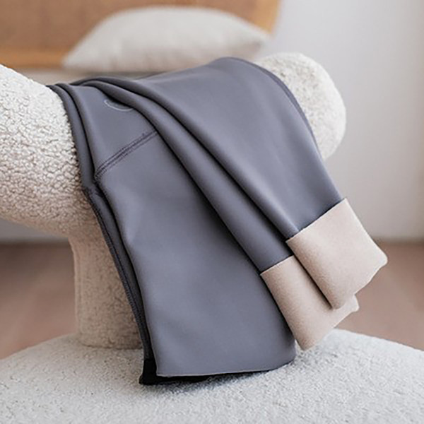 Ikdienas legingi ar augstu jostasvietu grūtniecēm